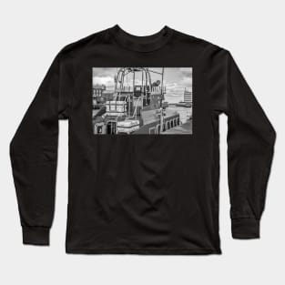 RNLI lifeboat moored in Great Yarmouth Long Sleeve T-Shirt